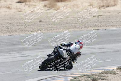 media/Oct-05-2025-CVMA (Sun) [[beeef4f201]]/Race 10-Formula Lightweight Twins Shootout/